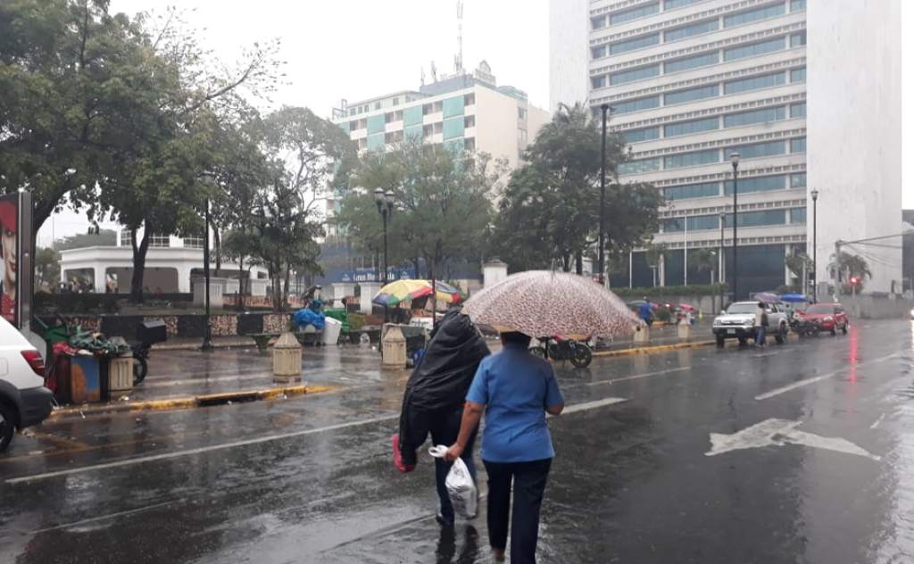 Ingreso De Humedad Podr A Generar Lluvias En Varias Regiones Del Pa S