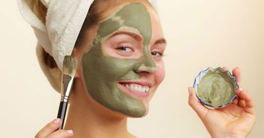 ¿Cómo usar el perejil en el rostro para eliminar manchas, acné y arrugas?