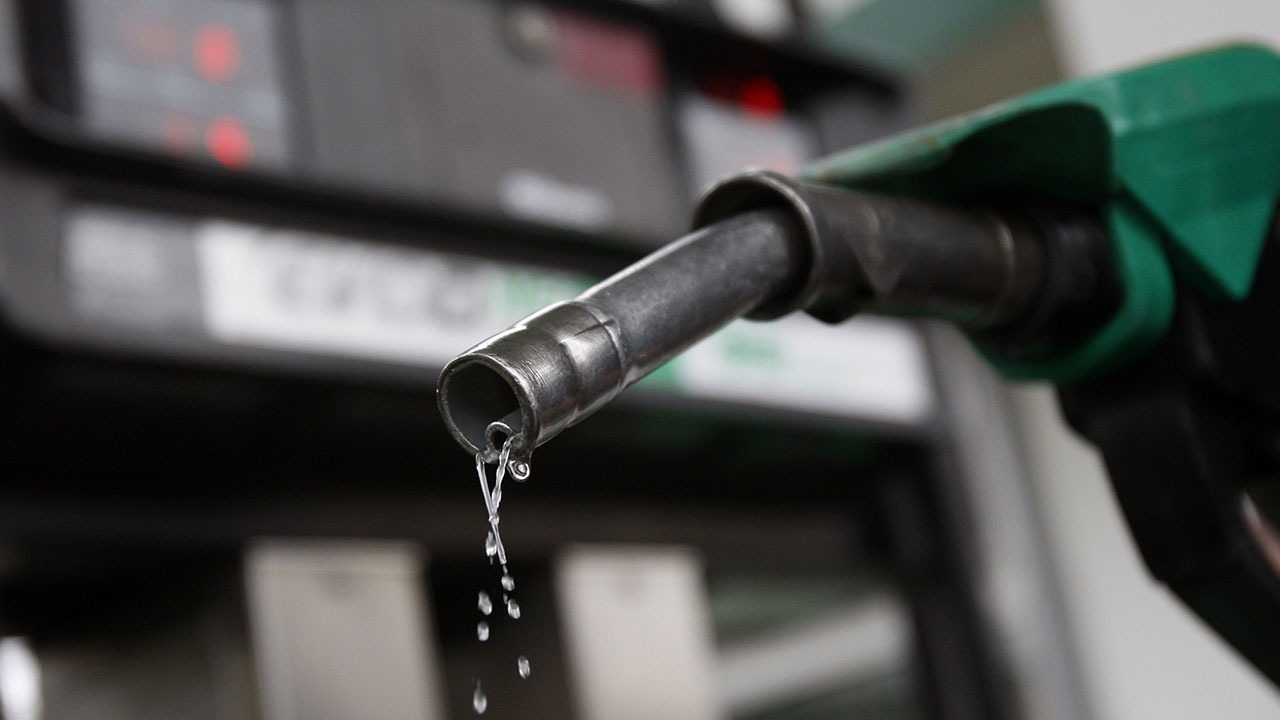 A partir de hoy: Nuevas rebajas en el precio de los combustibles