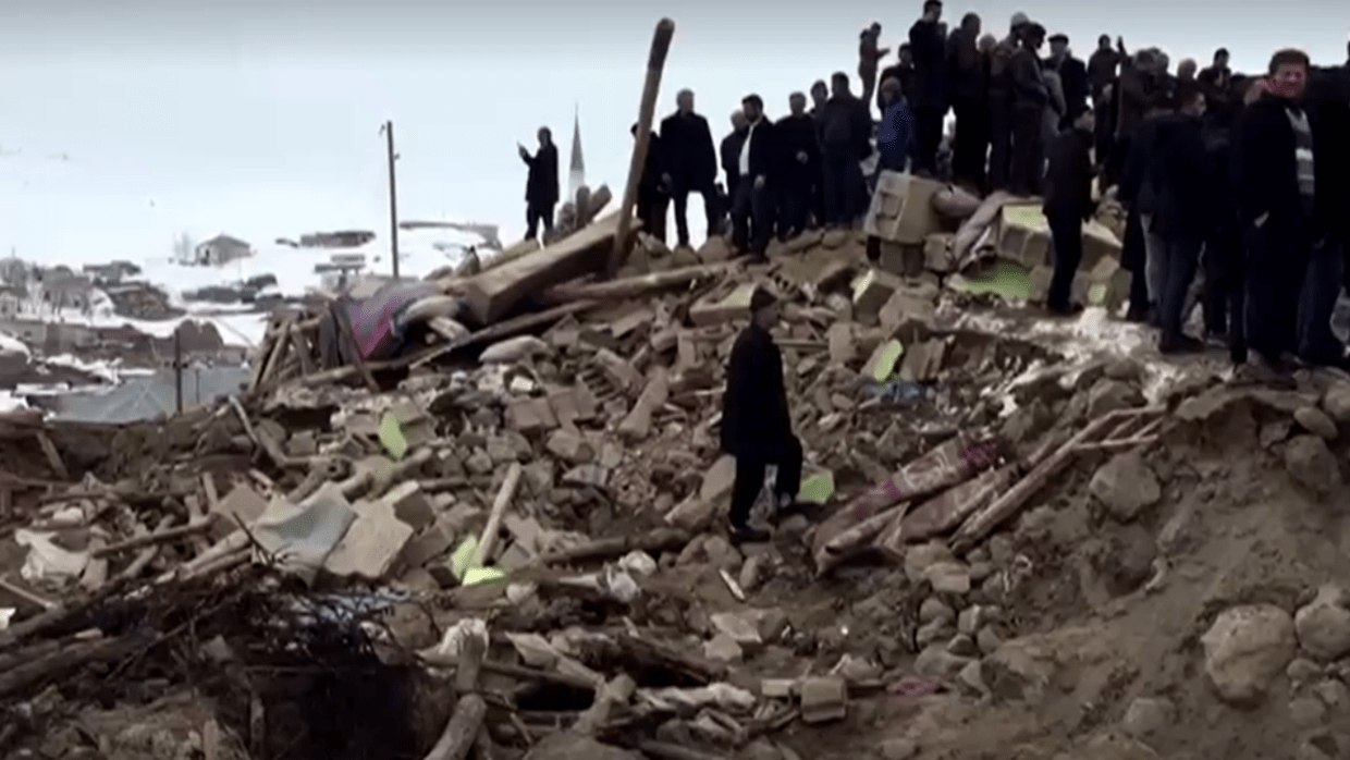 Al menos ocho muertos en el este de Turquía por un terremoto con epicentro en Irán