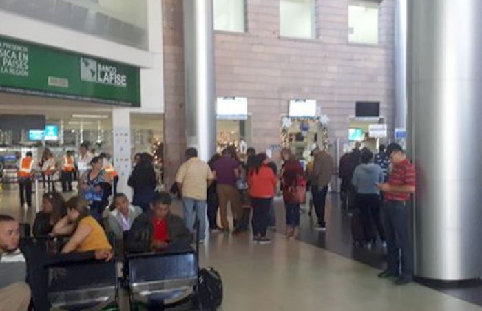 Se mantiene flujo aeroportuario pese al coronavirus