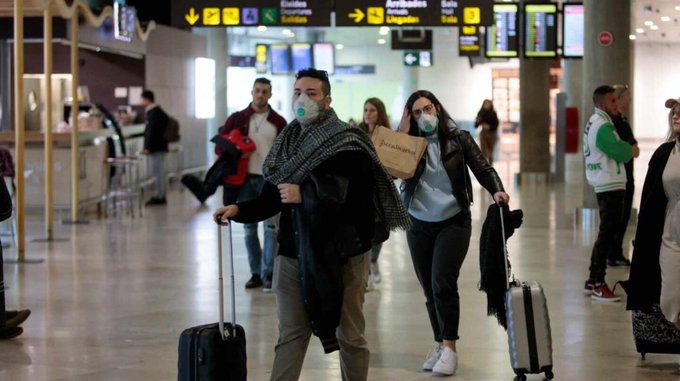 Gobierno español  suspendió todos los vuelos directos entre España e Italia