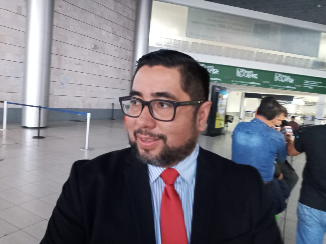 Luis León: “El tema de la reelección debe ser definido en los próximos dos meses”