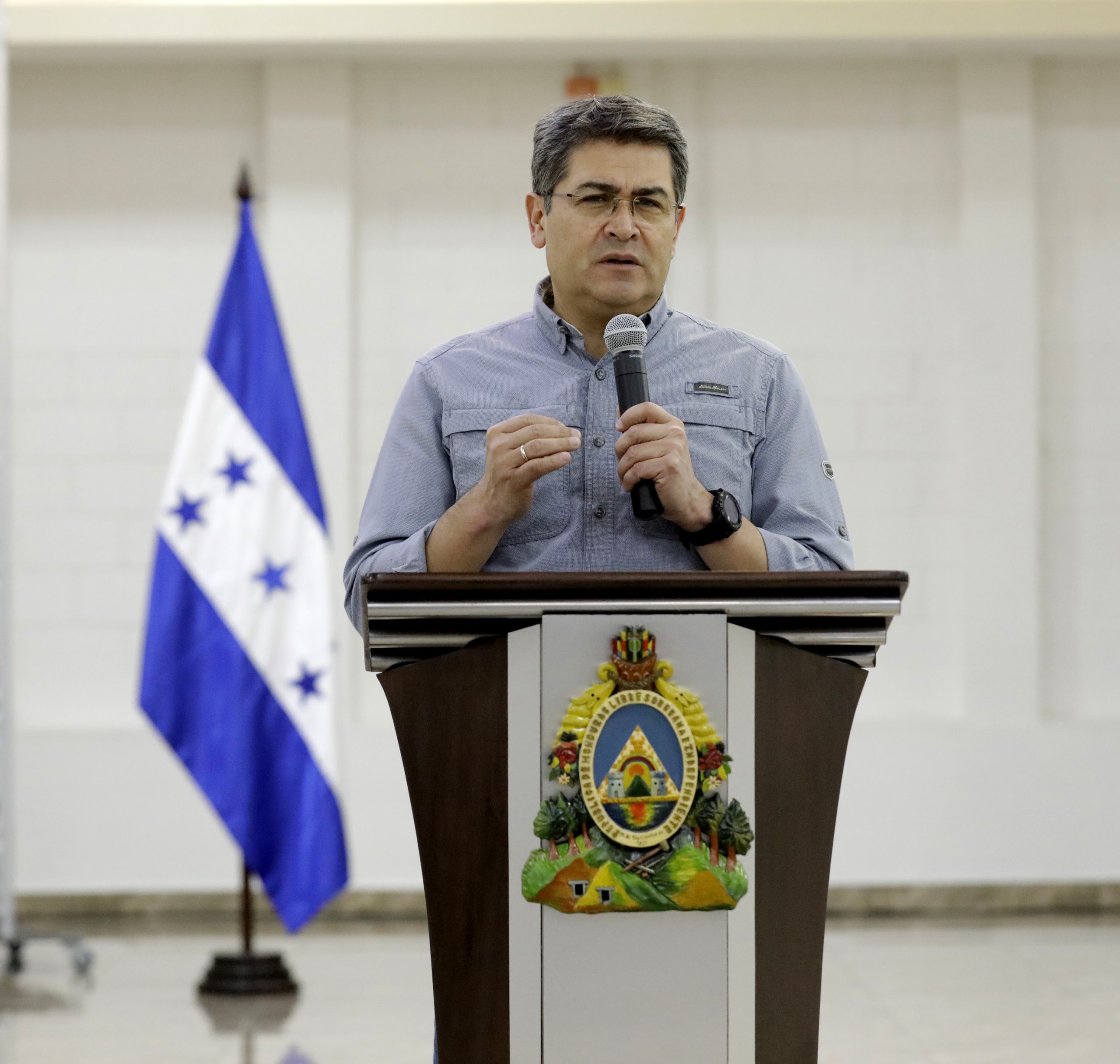 Hernández hace llamado a la unidad de todos los hondureños para enfrentar el  coronavirus