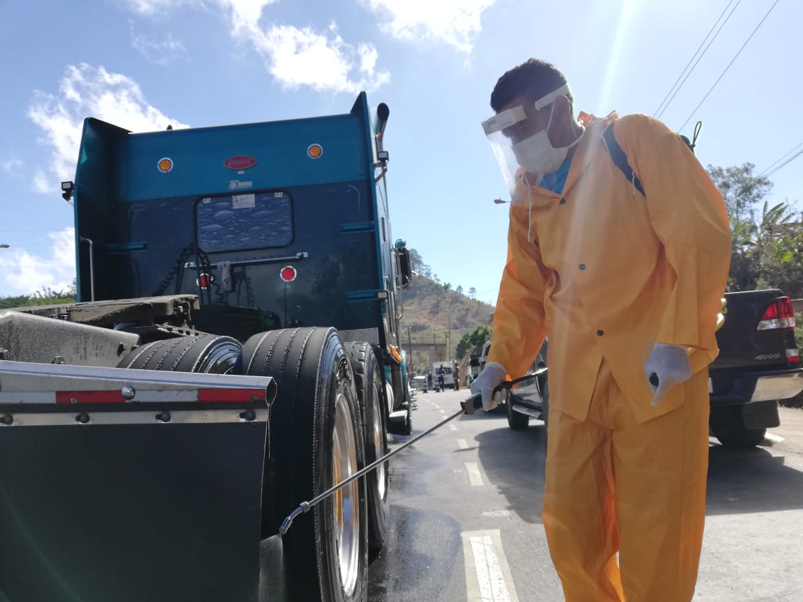 Más de 4 mil unidades de transporte de carga han sido fumigadas previo al ingreso al Distrito Central