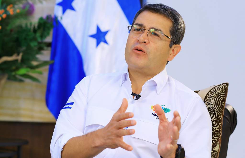Presidente Hernández llama a empresarios y banqueros a ser solidarios con el pueblo hondureño