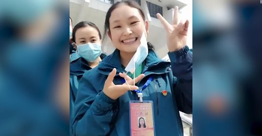 Médicos de Wuhan, China, le dicen adios a las mascarillas