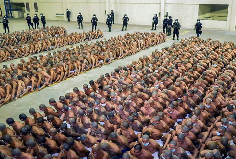 El Salvador declara emergencia en cárceles por repunte homicida El Salvador declara emergencia en cárceles por repunte homicida