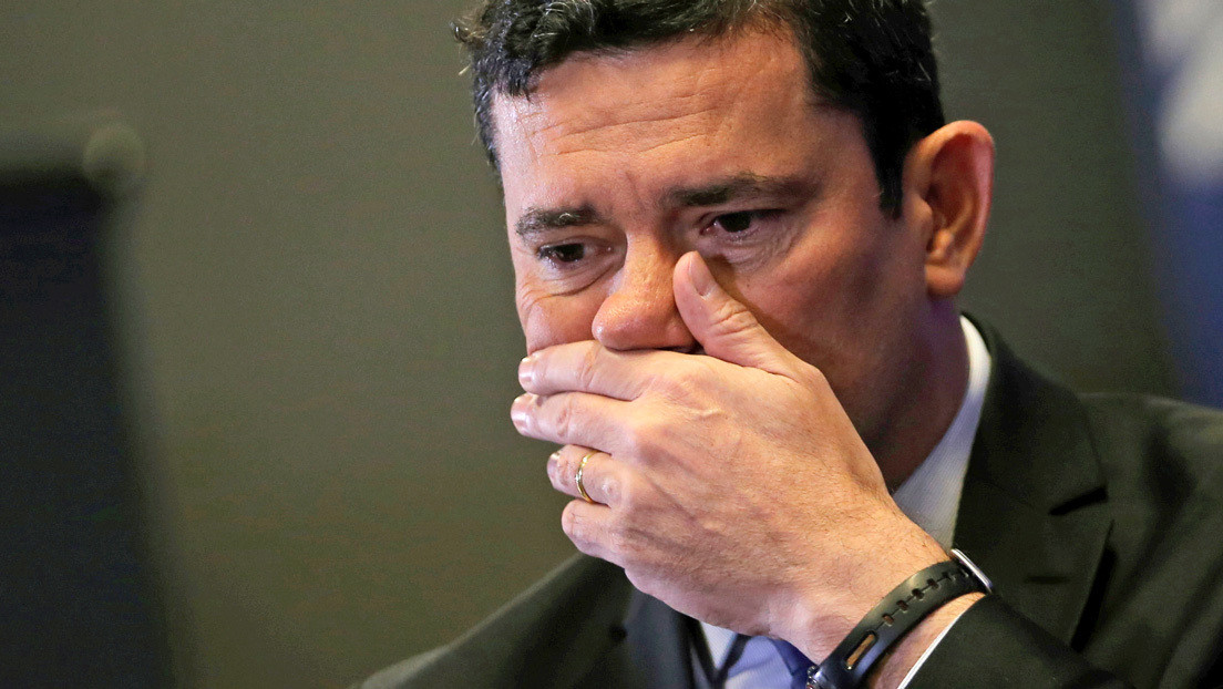 El ministro de Justicia de Brasil, Sergio Moro, presenta su renuncia al cargo