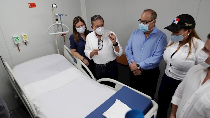 Panamá construye en menos de un mes hospital modular para casos de COVID-19 Panamá construye en menos de un mes hospital modular para casos de COVID-19
