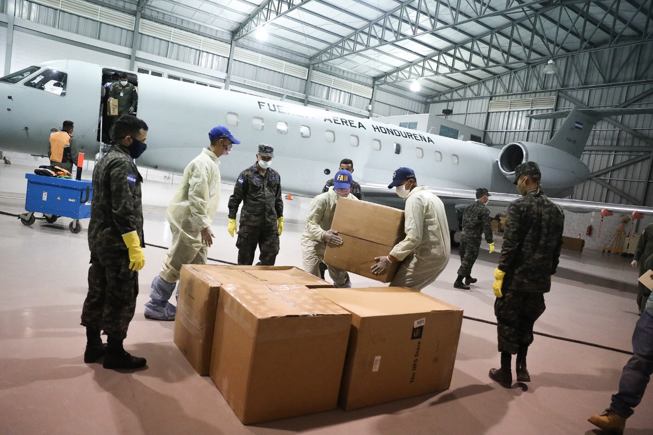 Llegan 34 respiradores donados por médico hondureño y reactivos para pruebas enviados por OPS Llegan 34 respiradores donados por médico hondureño y reactivos para pruebas enviados por OPS