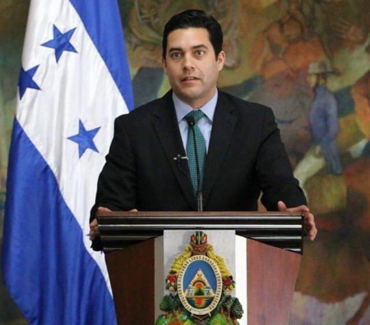 Juan Diego Zelaya: «Los alcaldes no tienen ingresos en esta crisis y buscamos apoyarlos» Juan Diego Zelaya: «Los alcaldes no tienen ingresos en esta crisis y buscamos apoyarlos»