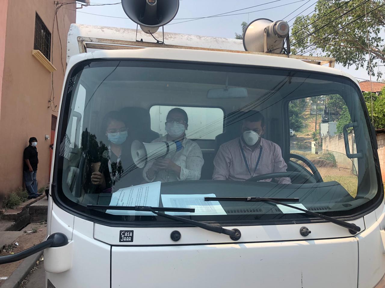 Personal de región sanitaria del DC hacen promoción en dengue, vacunación y COVID-19