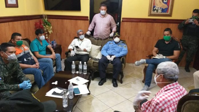 Comité de Emergencia Municipal de Choloma informa que mantendrá acciones para combatir el covid-19 Comité de Emergencia Municipal de Choloma informa que mantendrá acciones para combatir el covid-19