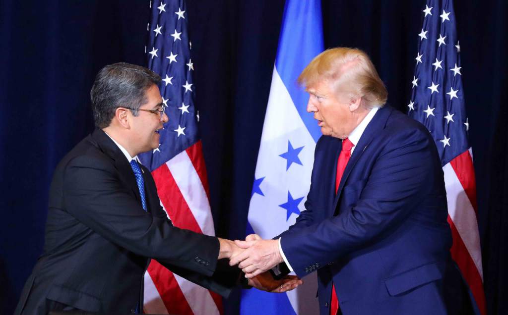Presidente Donald Trump anuncia que apoyará a Honduras con pruebas PCR, ventiladores y equipo biomédico Presidente Donald Trump anuncia que apoyará a Honduras con pruebas PCR, ventiladores y equipo biomédico