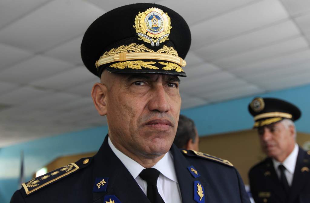 Ex jefe de la Policía El “Tigre” Bonilla es acusado de tráfico de drogas y delitos con armas en EEUU Ex jefe de la Policía El “Tigre” Bonilla es acusado de tráfico de drogas y delitos con armas en EEUU