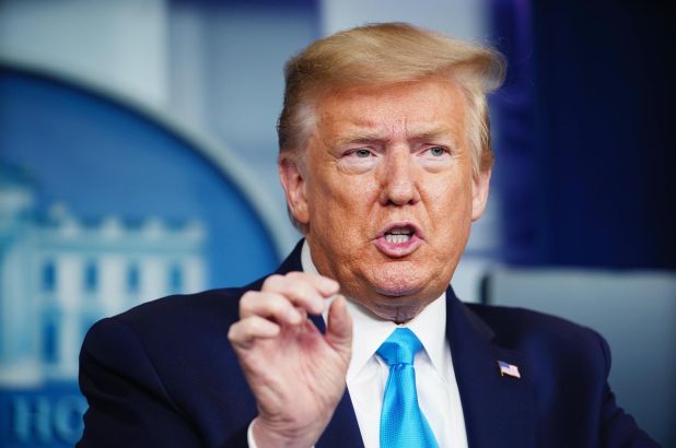 Trump anuncia reapertura gradual del país en próximos días