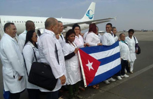Ministra de Salud: «Médicos cubanos trabajarán gratis»