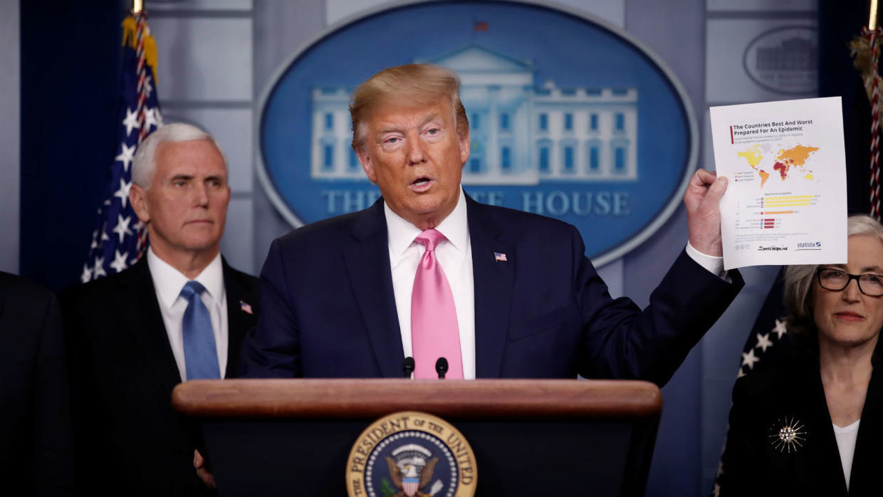 Donald Trump dice que debería obtener un tercer mandato