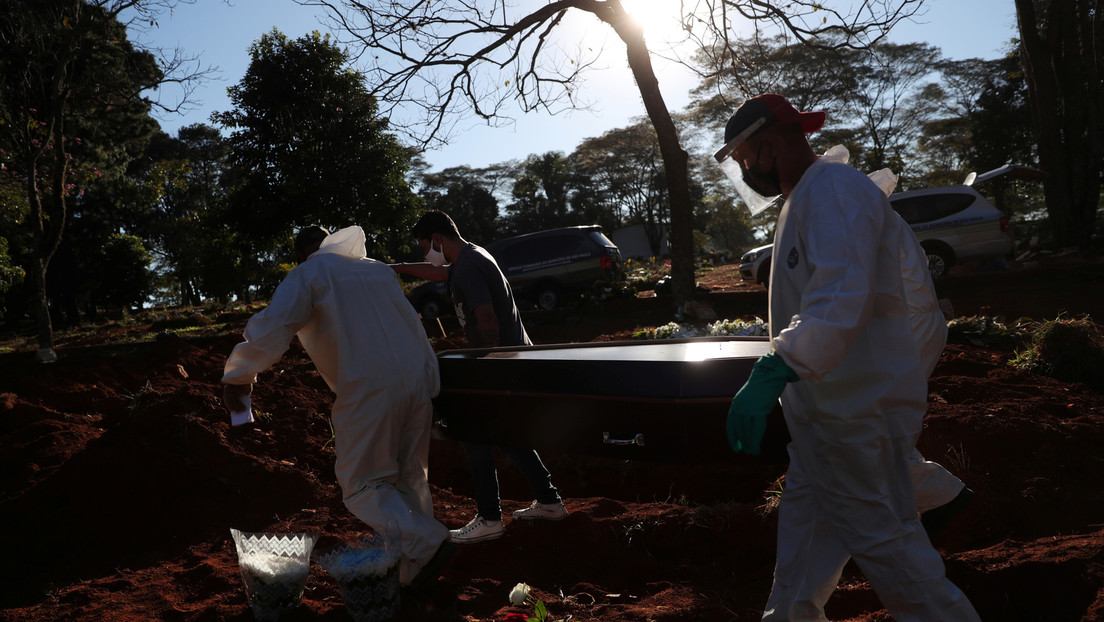 Brasil vuelve a superar las 1.000 muertes por coronavirus en un día Brasil vuelve a superar las 1.000 muertes por coronavirus en un día