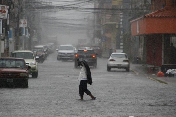 Cenaos: Para este día se esperan lluvias y chubascos en varias partes de Honduras Cenaos: Para este día se esperan lluvias y chubascos en varias partes de Honduras