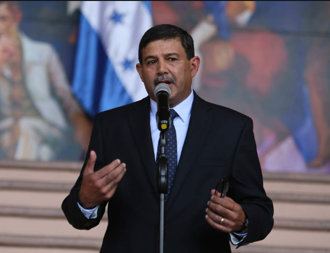 Ministro de Defensa: Tres militares que dieron positivo de covid-19 están en recuperación y volverán pronto al trabajo Ministro de Defensa: Tres militares que dieron positivo de covid-19 están en recuperación y volverán pronto al trabajo