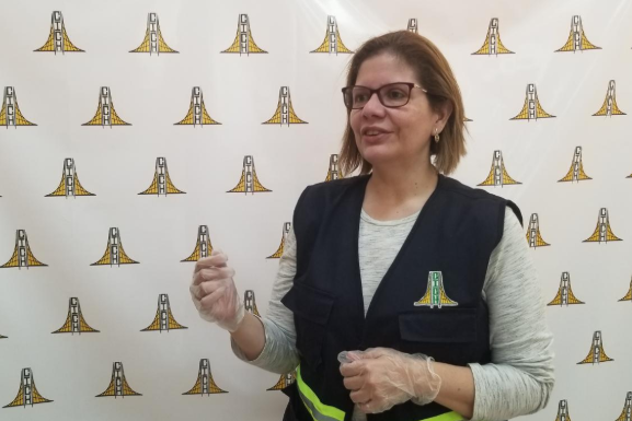 Presidenta del CICH: «Es un problema no salir a trabajar, pero también hacerlo sin las medidas de bioseguridad» Presidenta del CICH: «Es un problema no salir a trabajar, pero también hacerlo sin las medidas de bioseguridad»