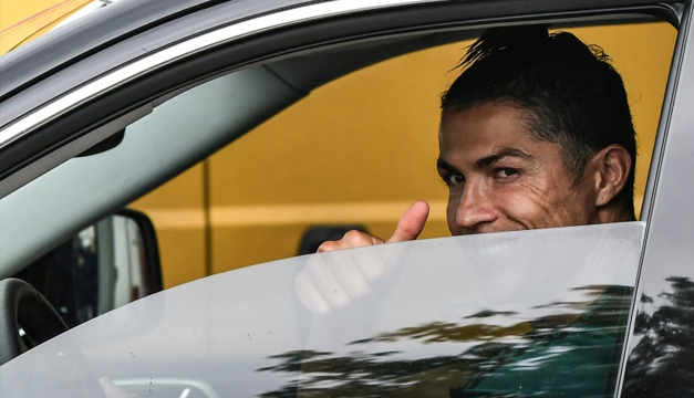 Cristiano volvió a centro de entrenamiento de Juventus después de dos meses