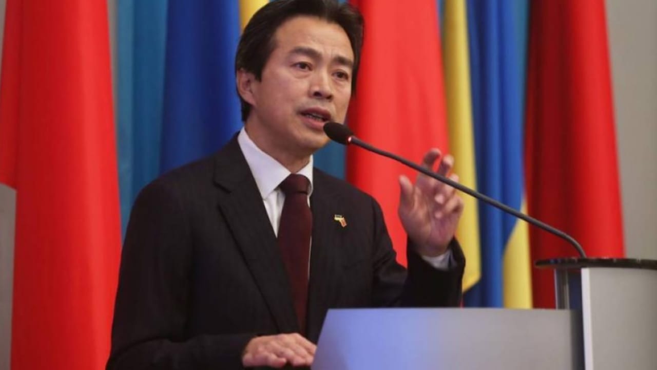 Hallan muerto en su residencia al embajador de China en Israel Hallan muerto en su residencia al embajador de China en Israel