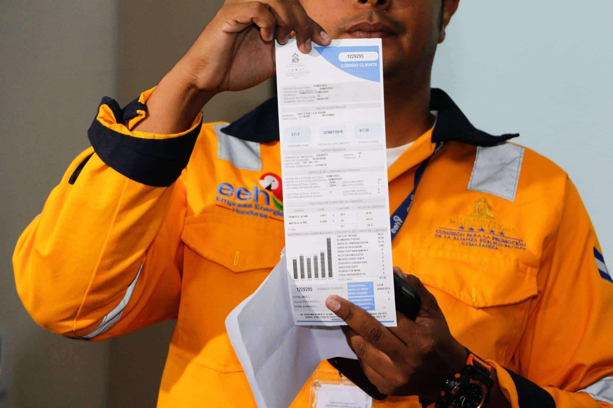 Ex presidenta del CHE: EEH «estafa» a los abonados con promedios  