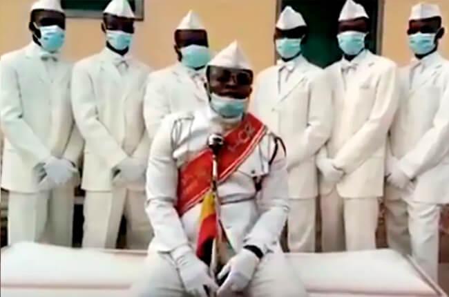 Protagonistas del meme del ataúd envían un contundente mensaje en medio de la pandemia