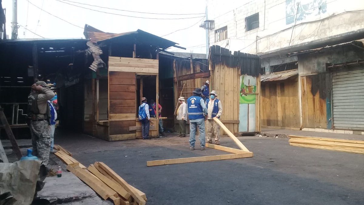 Funcionario del DC:   Reconstrucción del mercado Colón lleva avances significativos   