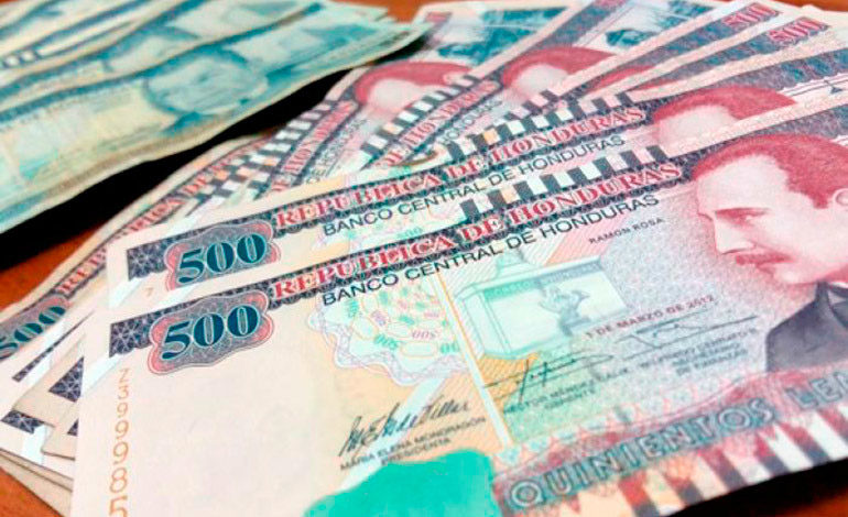 ¿Puede el coronavirus sobrevivir en los billetes?