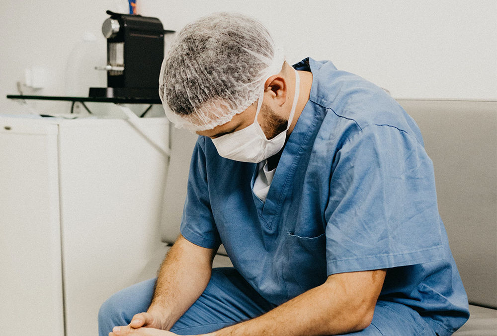 Psicólogo: Advierte sobre elevado nivel de estrés y tensión en el personal sanitario Psicólogo: Advierte sobre elevado nivel de estrés y tensión en el personal sanitario