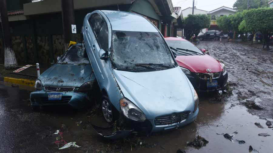 Alerta Roja Nueve Muertos Y Estragos Por Tormenta Tropical Amanda En El Salvador Stn Honduras