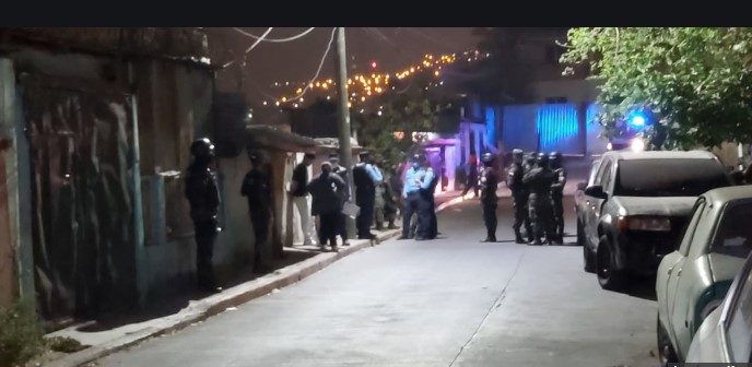 Vecinos de La Rosa y Flor del Campo denuncian que no existen cercos epidemiológicos