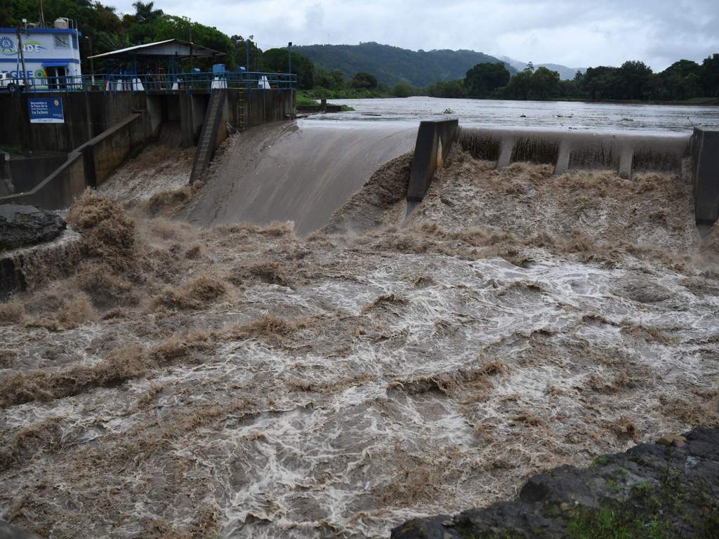 En Golfo de Fonseca: Cenaos anuncia depresión tropical