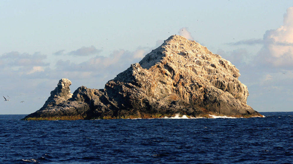 Descubren en Hawái el volcán más grande y caliente del planeta: el Puhahonu