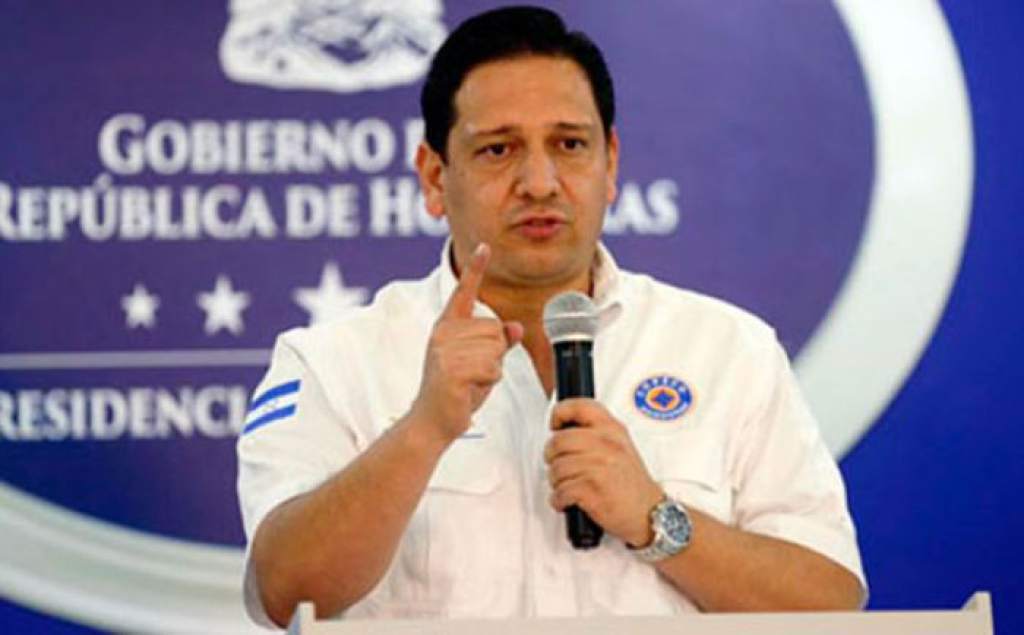 Gabriel Rubí declara ante el MP por denuncia de abandono de hospital móvil Gabriel Rubí declara ante el MP por denuncia de abandono de hospital móvil