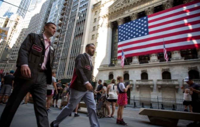 La economía de EEUU pierde un récord de 20,5 millones de empleos en abril