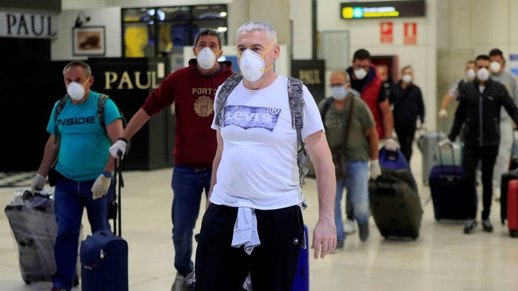 España ordena cuarentena de 14 días a todas las personas que lleguen al país