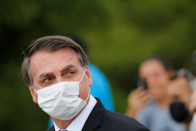 Bolsonaro dijo que sólo mostrará sus pruebas de Covid-19 si se lo exige la Justicia en Brasil