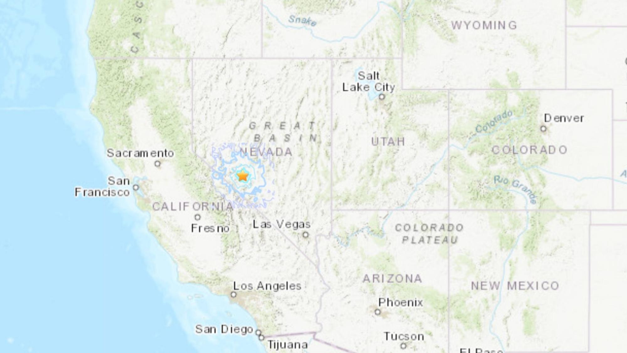 Un terremoto de magnitud 6.4 con fuertes replicas hace temblar Nevada y California