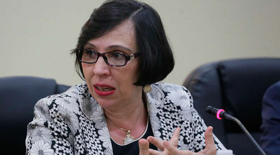 Mayra Falck: «Unos L.1,100 millones ha colocado el Banhprovi en el Agrocrédito al 8.7» Mayra Falck: «Unos L.1,100 millones ha colocado el Banhprovi en el Agrocrédito al 8.7»