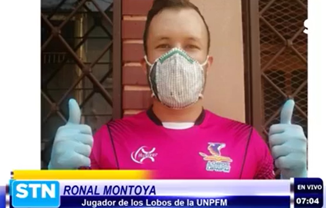 Ante Clausura de la Liga Nacional futbolista de la UPNFM se convierte en repartidor