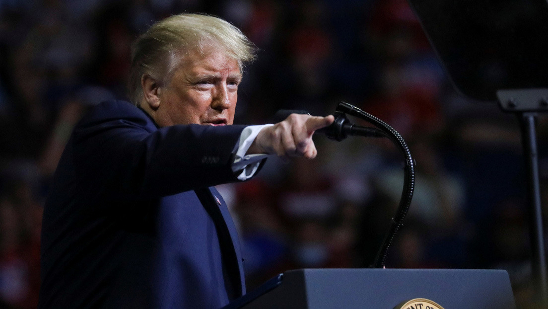 Trump autoriza el arresto de personas que vandalizan o destruyen monumentos con penas de hasta 10 años en prisión Trump autoriza el arresto de personas que vandalizan o destruyen monumentos con penas de hasta 10 años en prisión