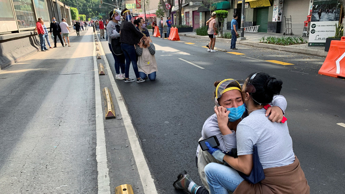 Emiten alerta de tsunami en Centroamérica tras terremoto en México Emiten alerta de tsunami en Centroamérica tras terremoto en México