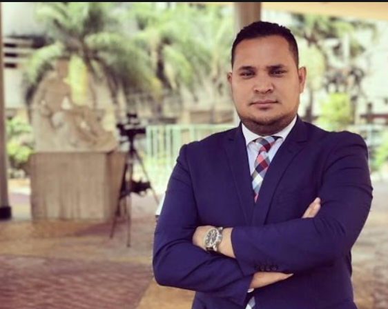 Periodista Dennis Andino informa que dio positivo por Covid-19