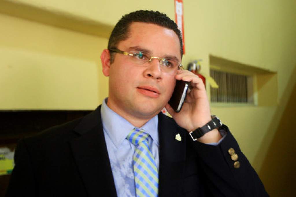 Sostiene jefe de bancada: Diputado señala que Libre tiene una agenda traída desde Venezuela Sostiene jefe de bancada: Diputado señala que Libre tiene una agenda traída desde Venezuela