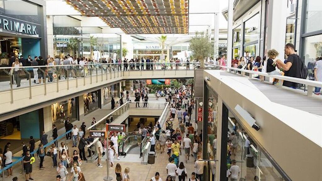 Centros Comerciales abrirán a partir del próximo lunes